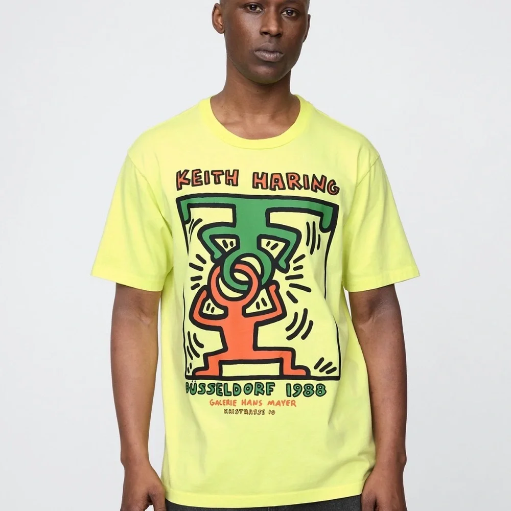 Keith Haring x GAP Düsseldorf 1988 Graphic T-Shirt Yellow Size XL New With Tags - Picture 1 of 7